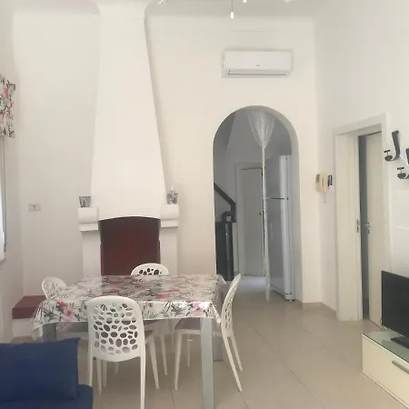 Memmea's House * Specchiolla